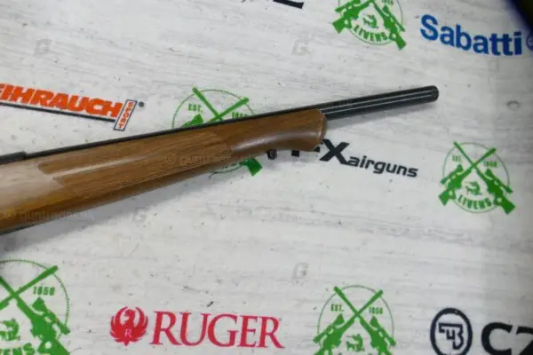 Anschutz .22 LR 1761 thumbhole - Image 4