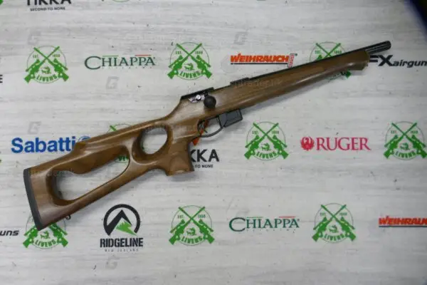 Anschutz .22 LR 1761 Thumbhole Walnut